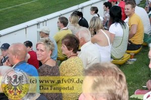 nfv09-fcbayern-muenchen-nachspiel-zuschauer-133
